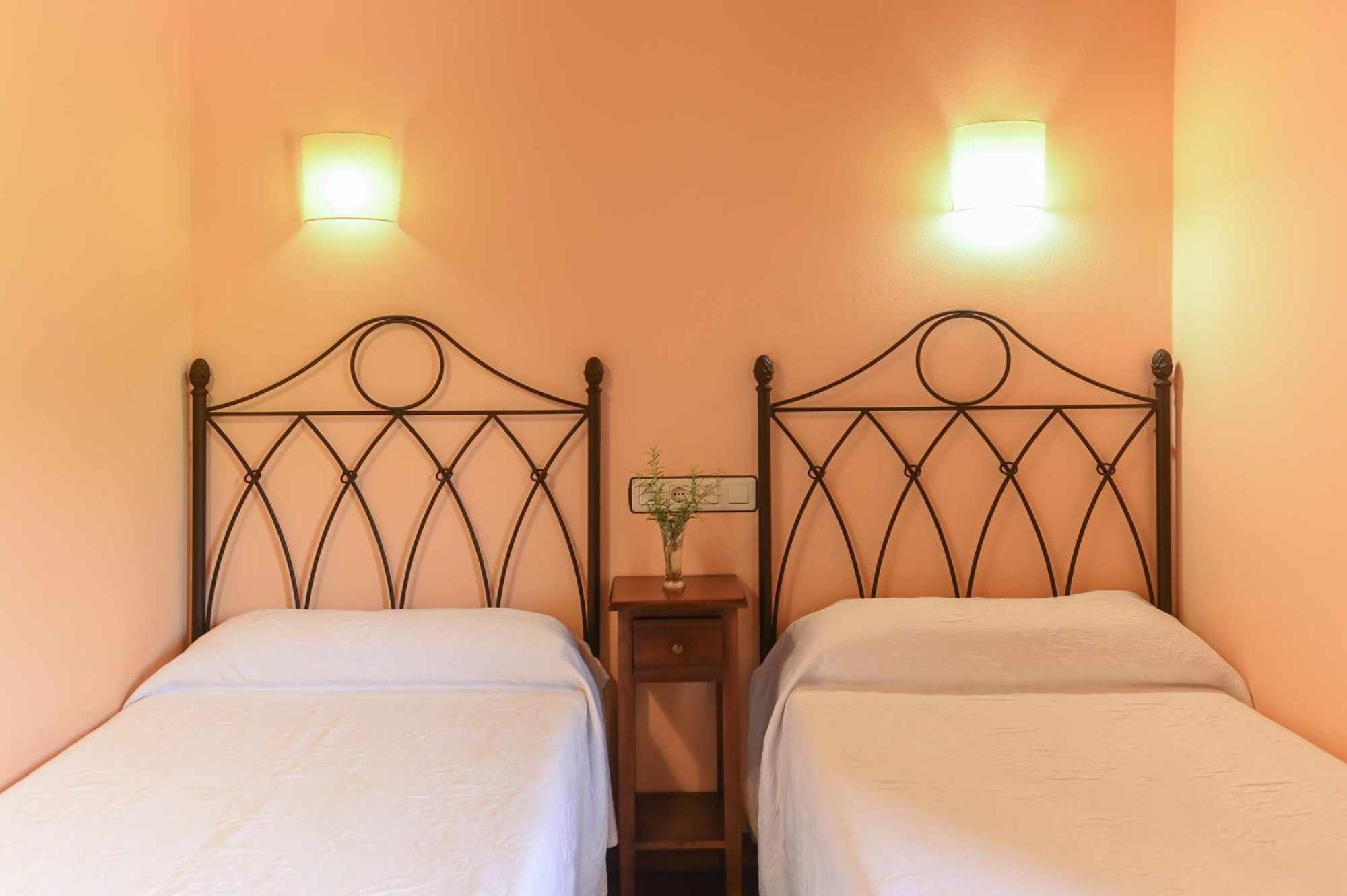 Picones  Apartamentos Rurales El Cuetu מראה חיצוני תמונה