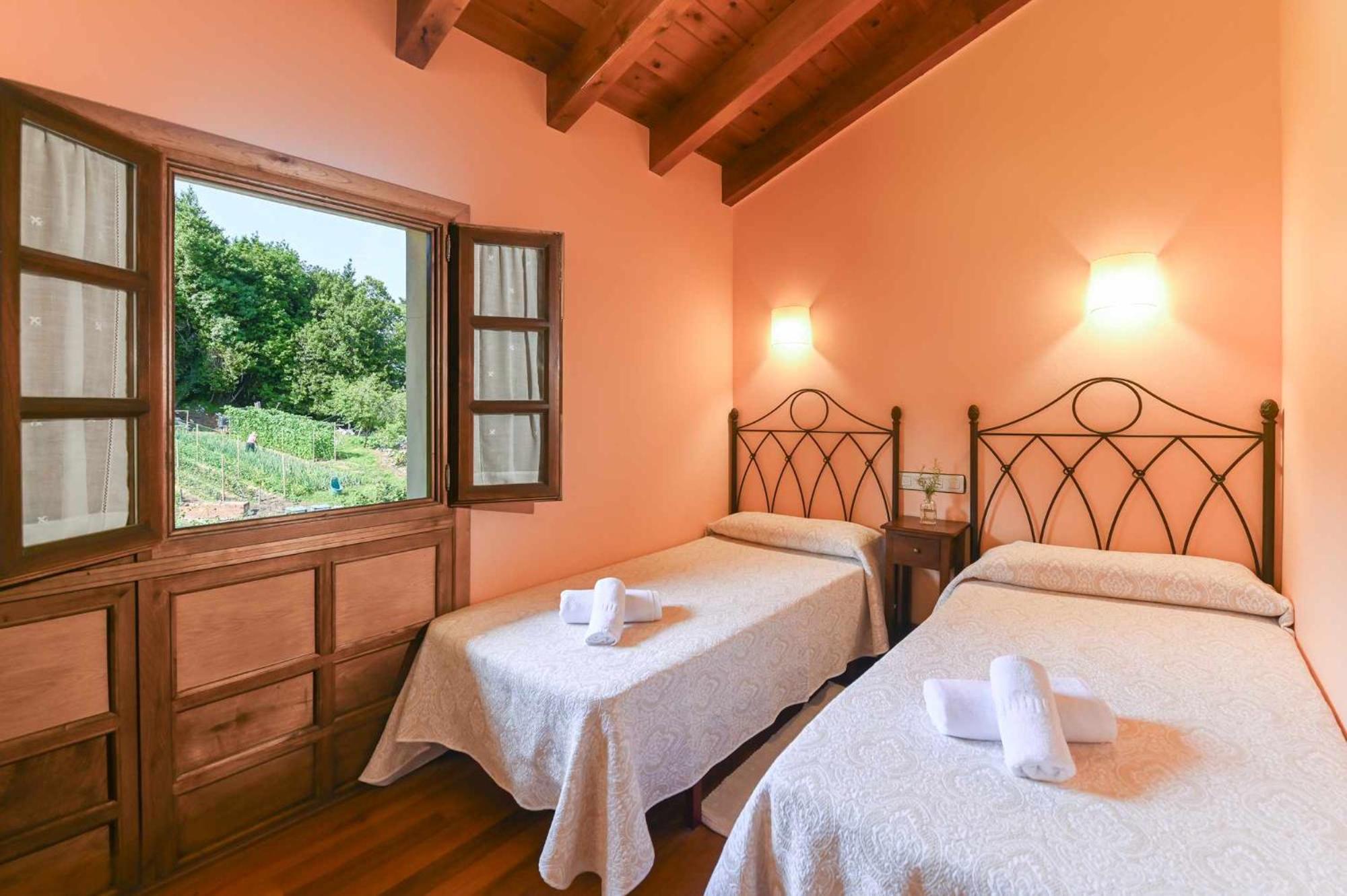 Picones  Apartamentos Rurales El Cuetu מראה חיצוני תמונה